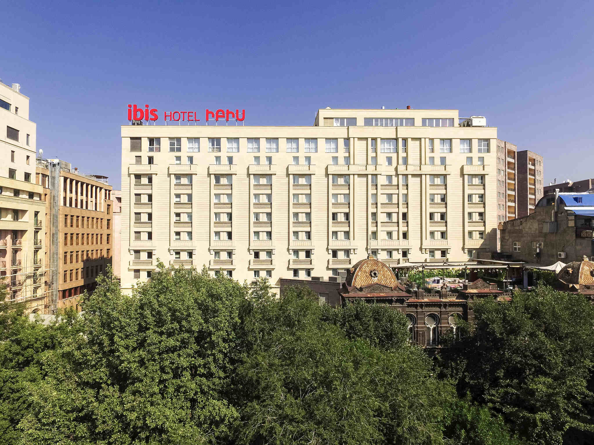 average hotel price in yerevan